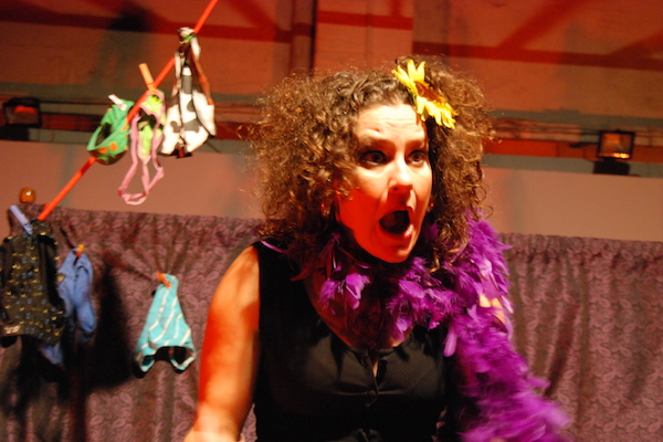 NURIA URIOZ - HUMITAT RELATIVA 3